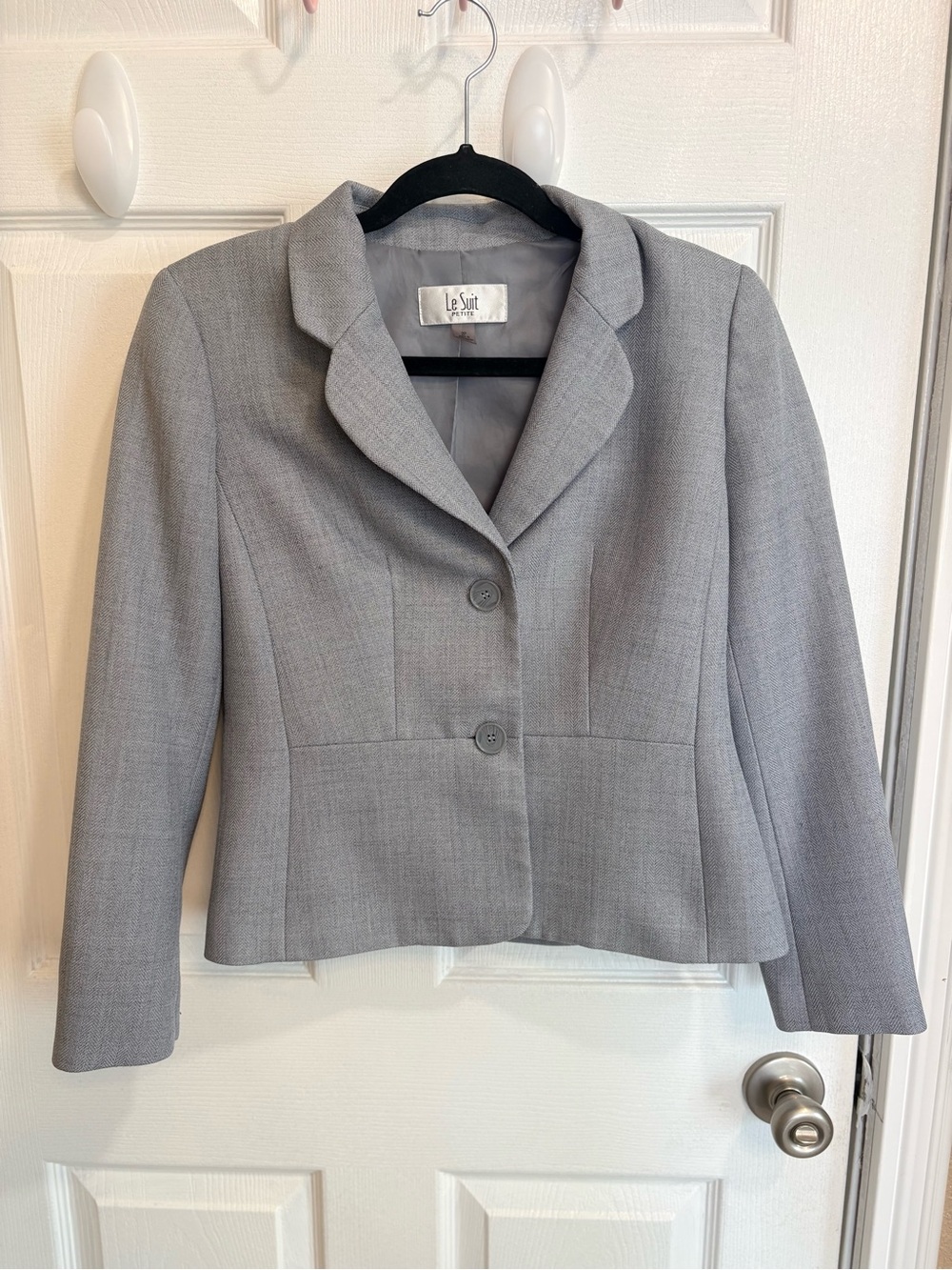 Le Suit Petite Women's Gray Tailored Suit Set